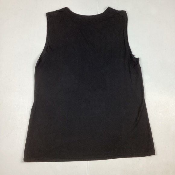 MagicMK Sleeveless Muscle Tee shirt with Artistic Red Heart - Picture 2 of 6